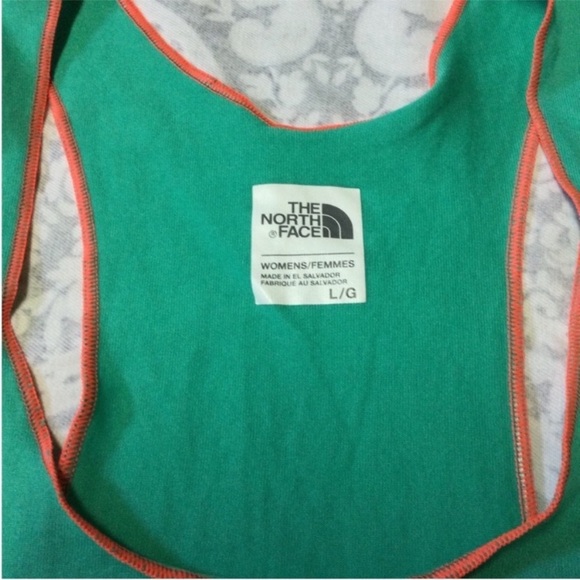 The North Face Tank Large - Picture 3 of 6